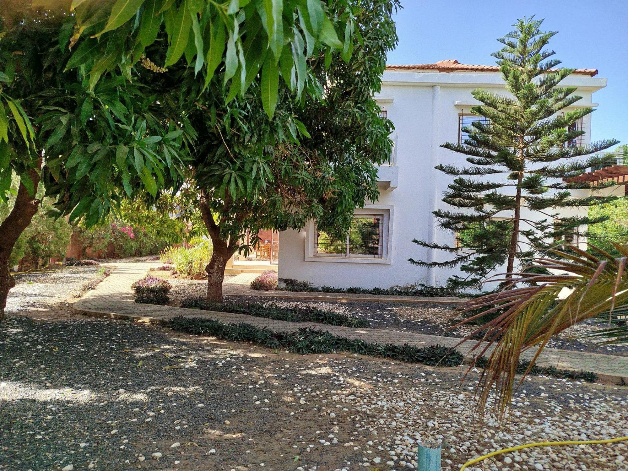 Al Jannah Bis Hotel Somone Luaran gambar